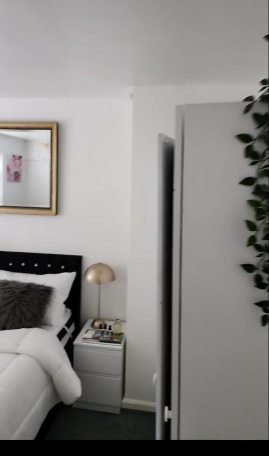 Private Luxurious Space Базилдън Екстериор снимка
